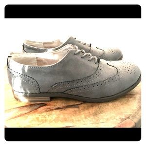 Suede wingtip/Oxford shoes